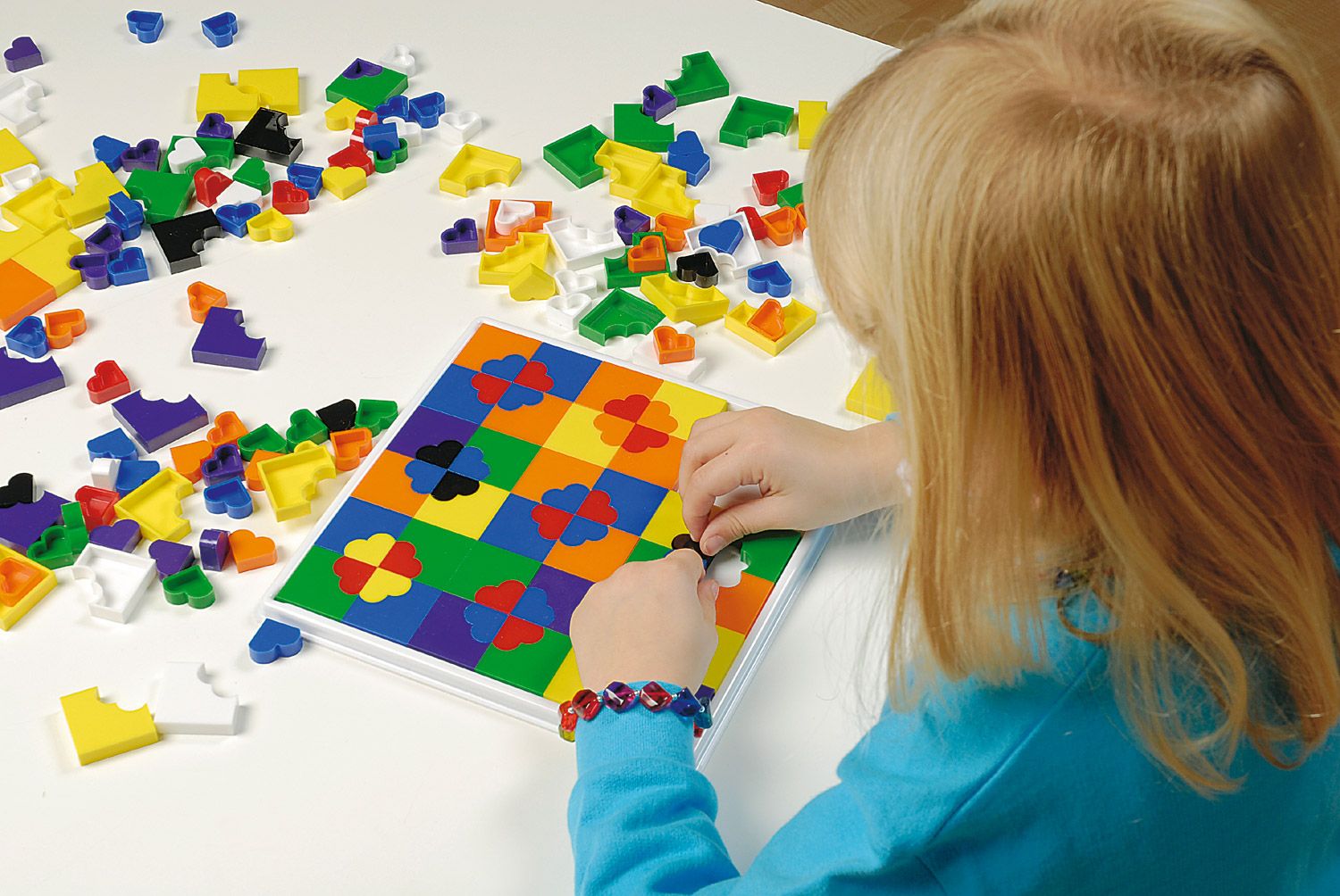 Hartenpuzzel volledige set met 6 legramen, 1000 gekleurde legstenen en boekje -- 225107