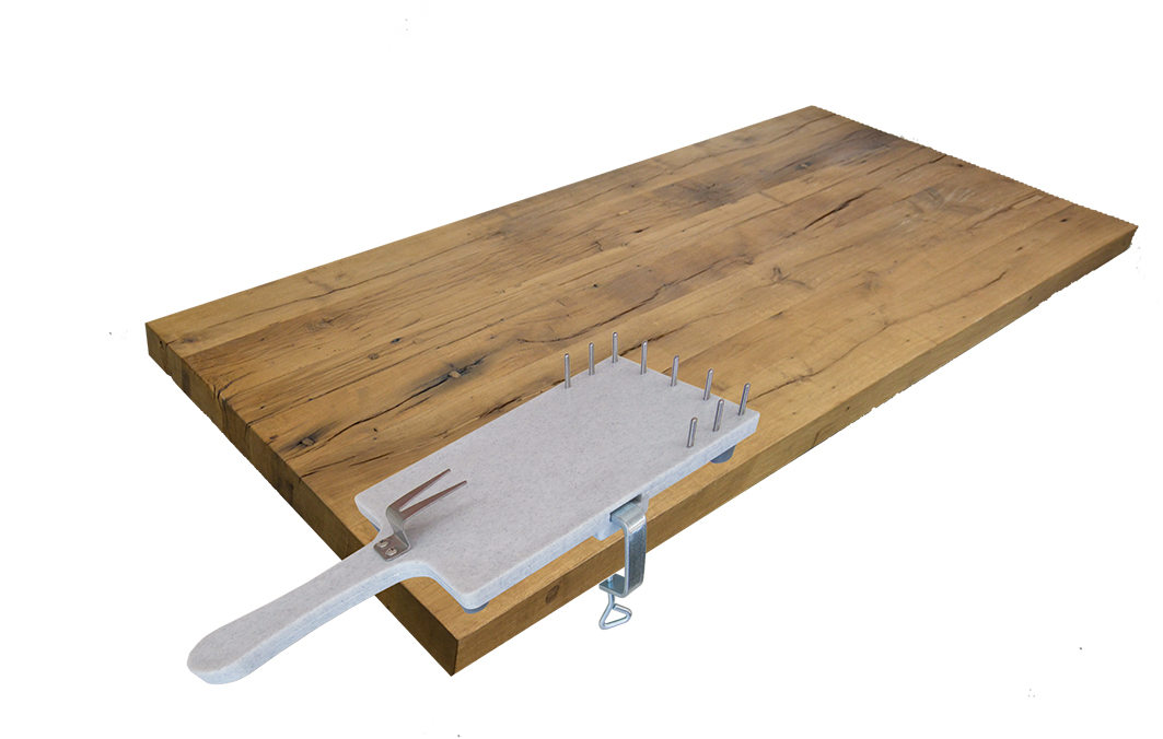 Planche de fixation avec pince pour table