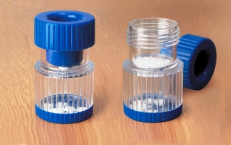 Pillenverbrijzelaar met opbergvakje